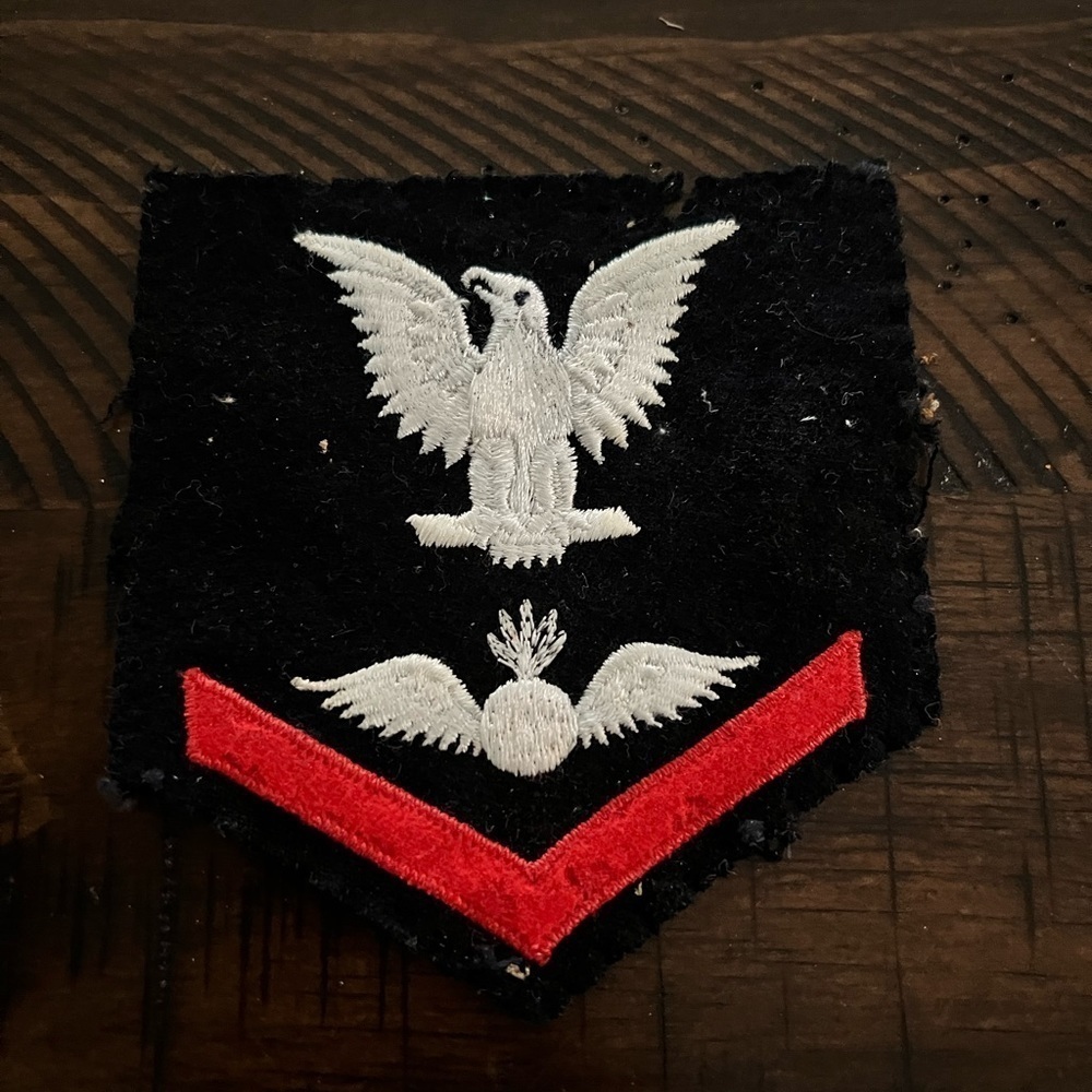 US Navy WW2 3rd Class Petty Officer Aviation Ordnance Man Rank Wool Patch